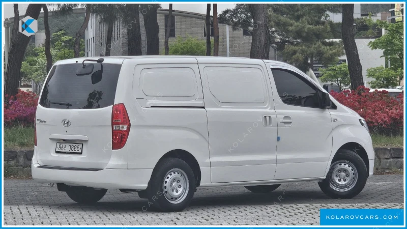 Hyundai Starex GRAND STAREX 3-SEATER VAN STYLE, снимка 2 - Бусове и автобуси - 48705771