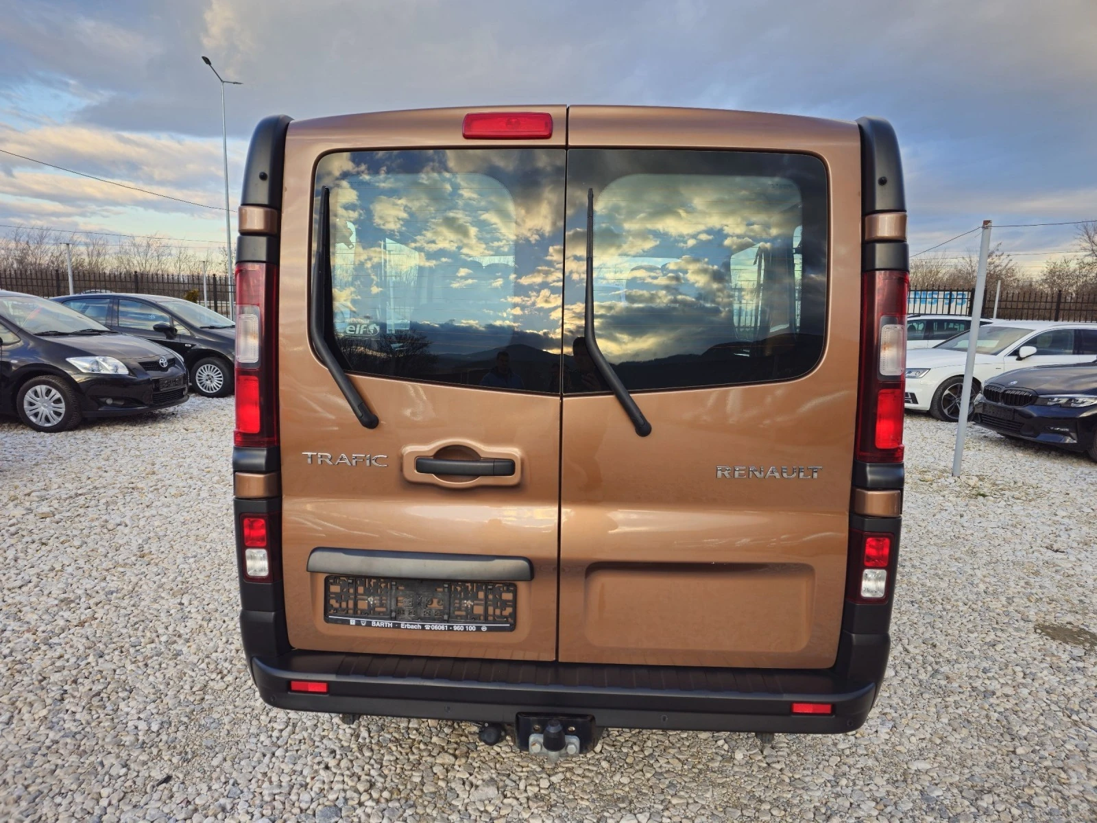 Renault Trafic 1.6TDCi/145КС./8+ 1/ЕВРО6 - изображение 6