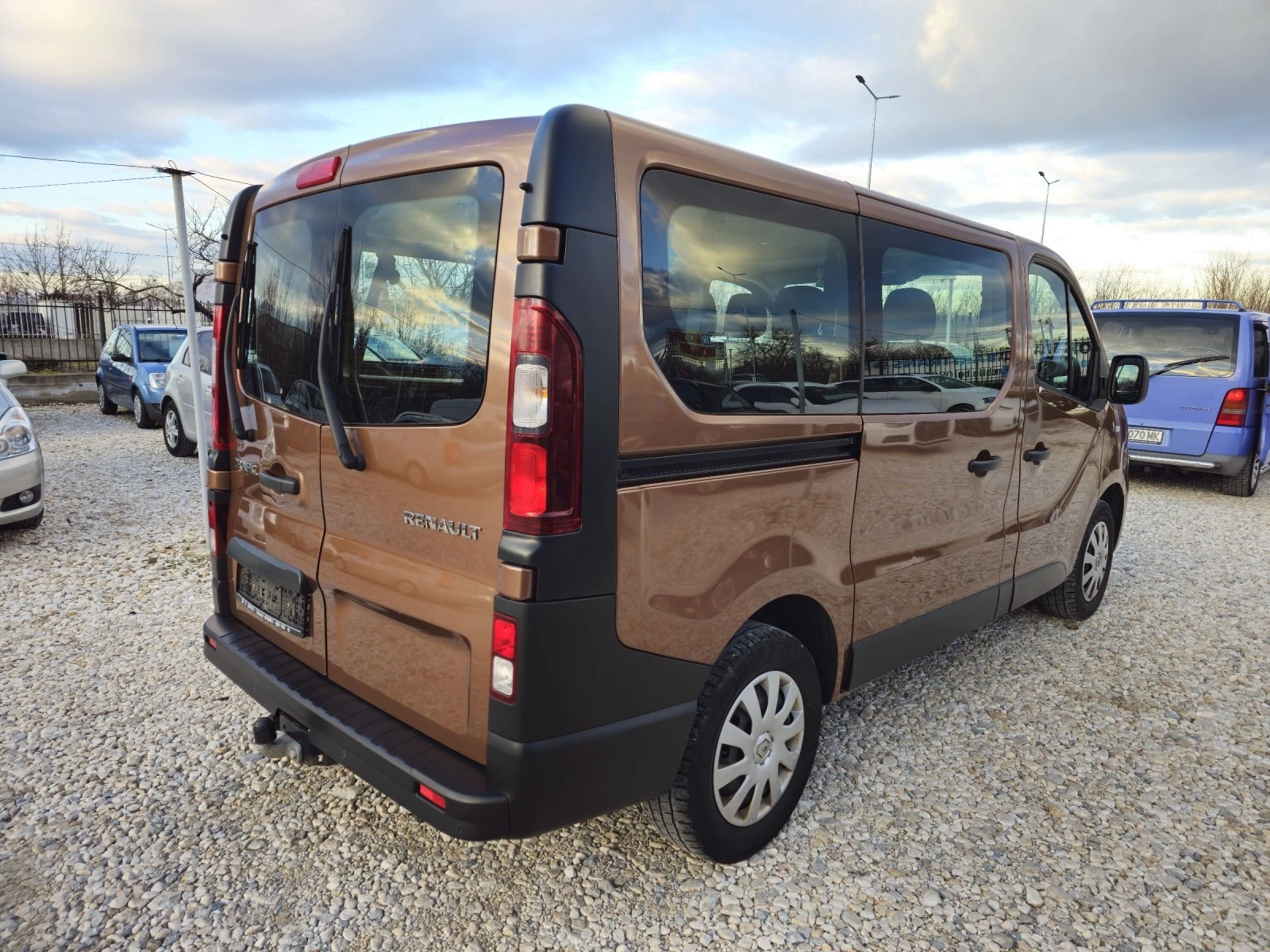 Renault Trafic 1.6TDCi/145КС./8+ 1/ЕВРО6 - изображение 7