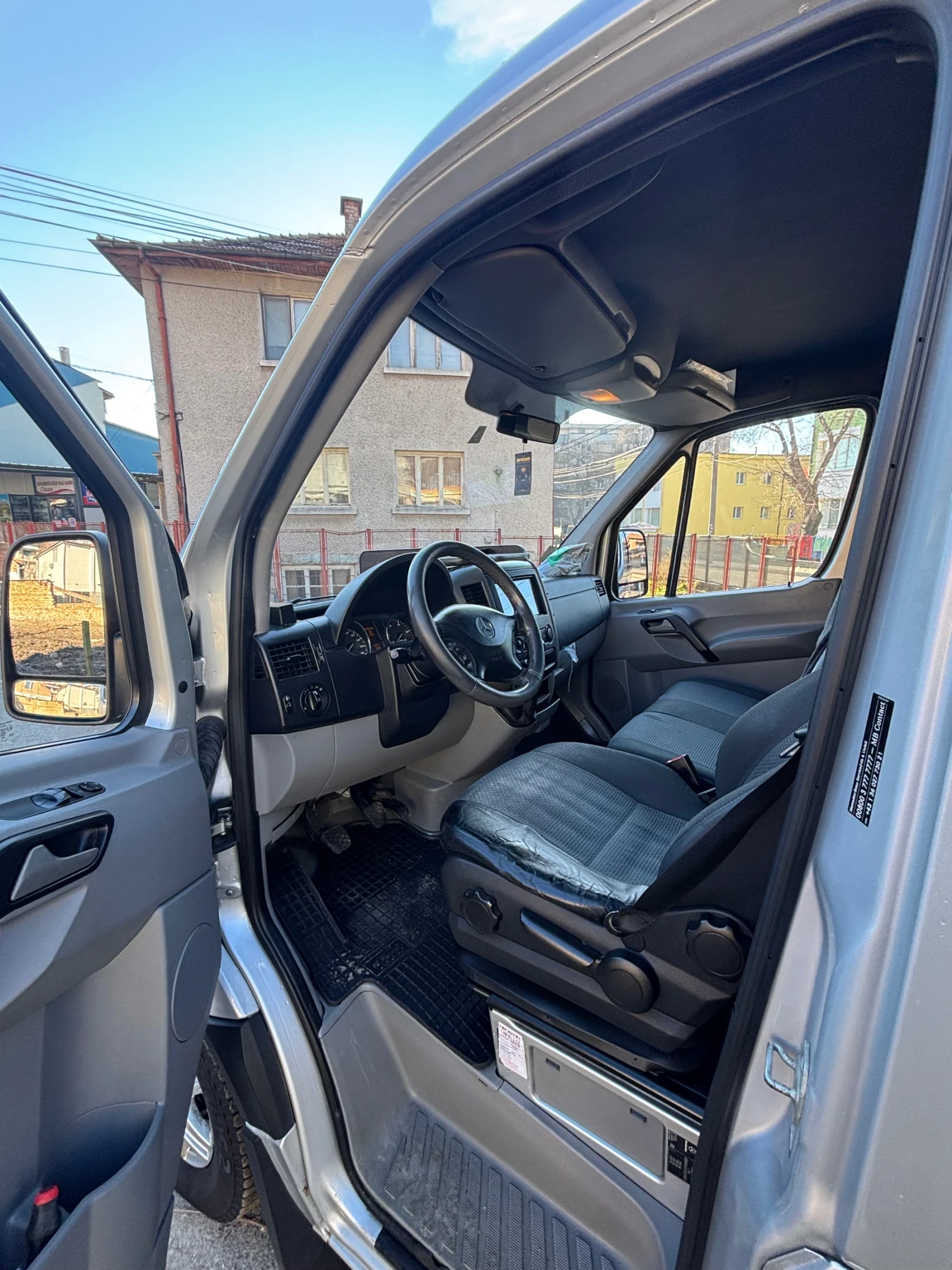 Mercedes-Benz Sprinter 319 CDI - изображение 9