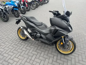 ������ Honda Forza