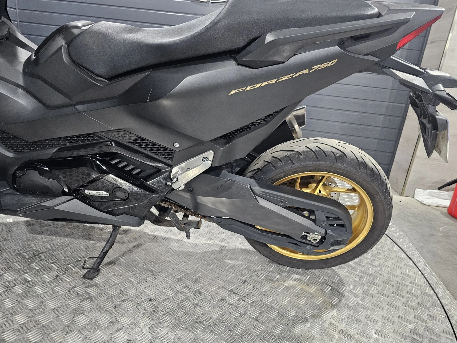 Honda Forza GOLD EDITION, снимка 5 - Мотоциклети и мототехника - 54310373