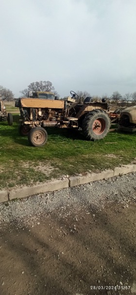 Трактор Болгар ТК 80, снимка 2 - Селскостопанска техника - 45804040