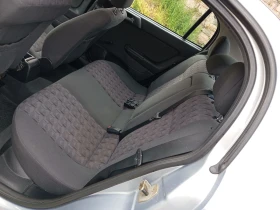 Opel Astra 1.6i 84к.с., снимка 11