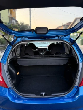Honda Jazz 1.4i SPORT ШВЕЙЦАРИЯ 100% РЕАЛЕН ВИДЕО ЛИЗИНГ, снимка 9