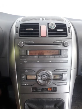 Toyota Auris, снимка 7