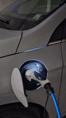 Hyundai Ioniq PHEV, снимка 10