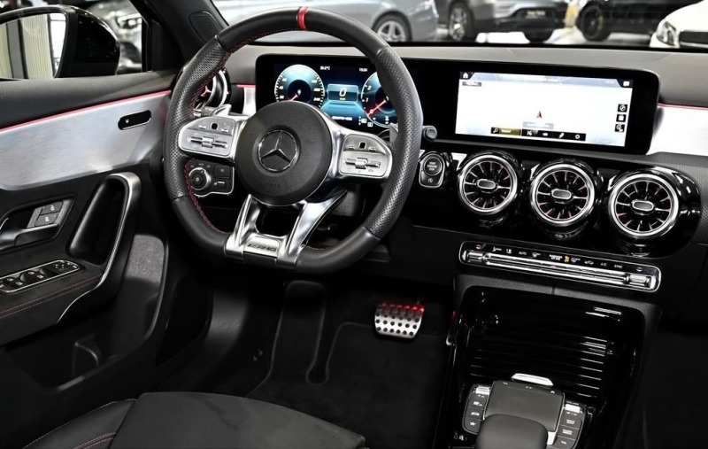Mercedes-Benz A 35 *35*AMG*4M*DISTRONIC*LED*, снимка 8 - Автомобили и джипове - 45095522