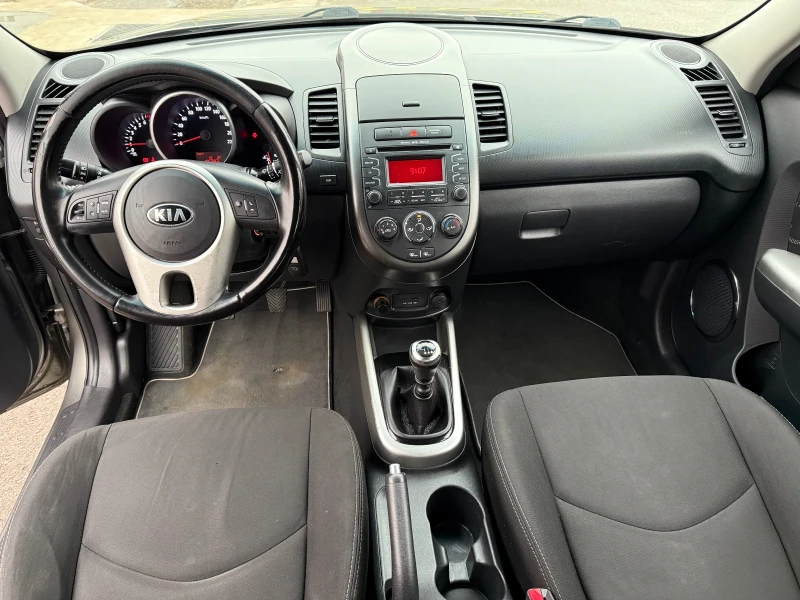 Kia Soul 1.6/140кс/6скорости/Full/CH, снимка 10 - Автомобили и джипове - 48232261