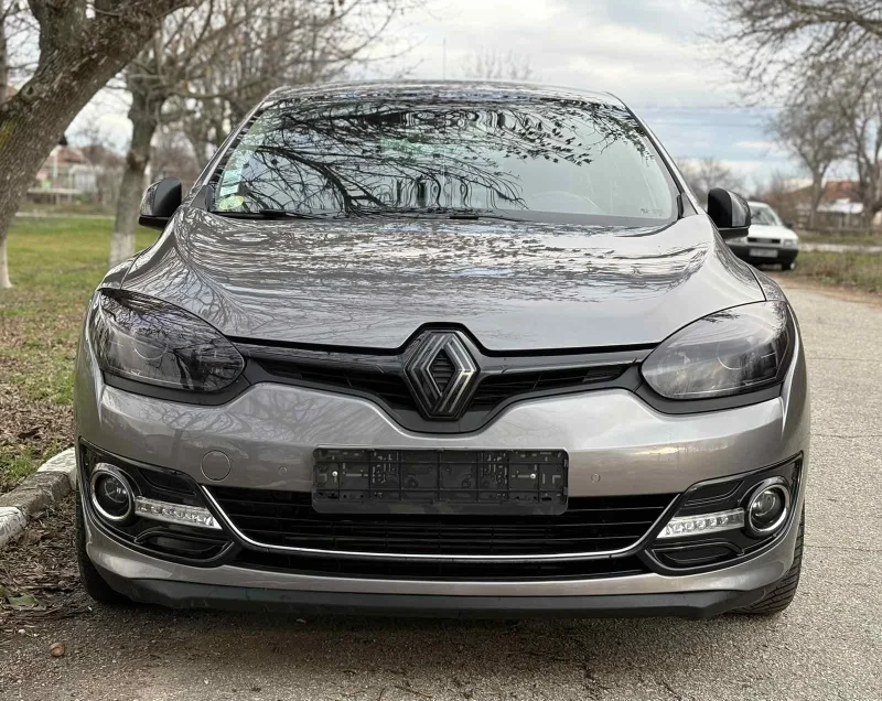 Renault Megane, снимка 1 - Автомобили и джипове - 48483713