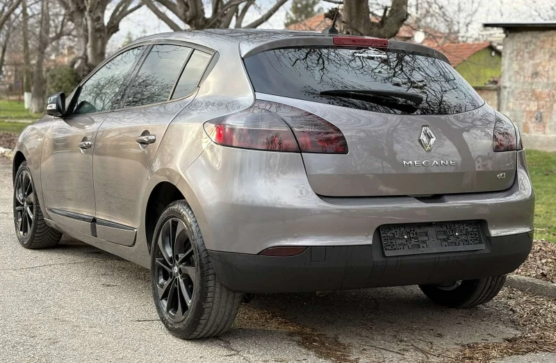 Renault Megane, снимка 4 - Автомобили и джипове - 48483713