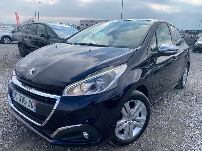 Peugeot 208 1.2i 82HP Evro6B 90388km SERVICE BOOK , снимка 1 - Автомобили и джипове - 49386823