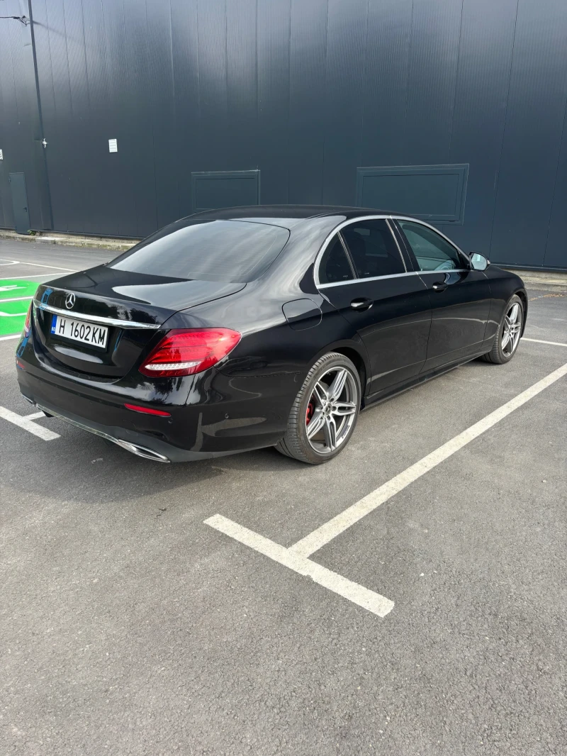 Mercedes-Benz E 220, снимка 6 - Автомобили и джипове - 52584884