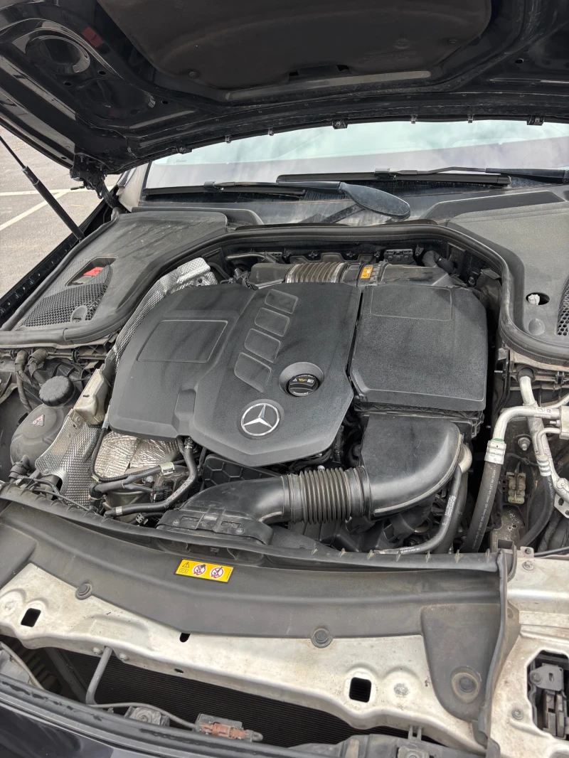 Mercedes-Benz E 220, снимка 9 - Автомобили и джипове - 52584884