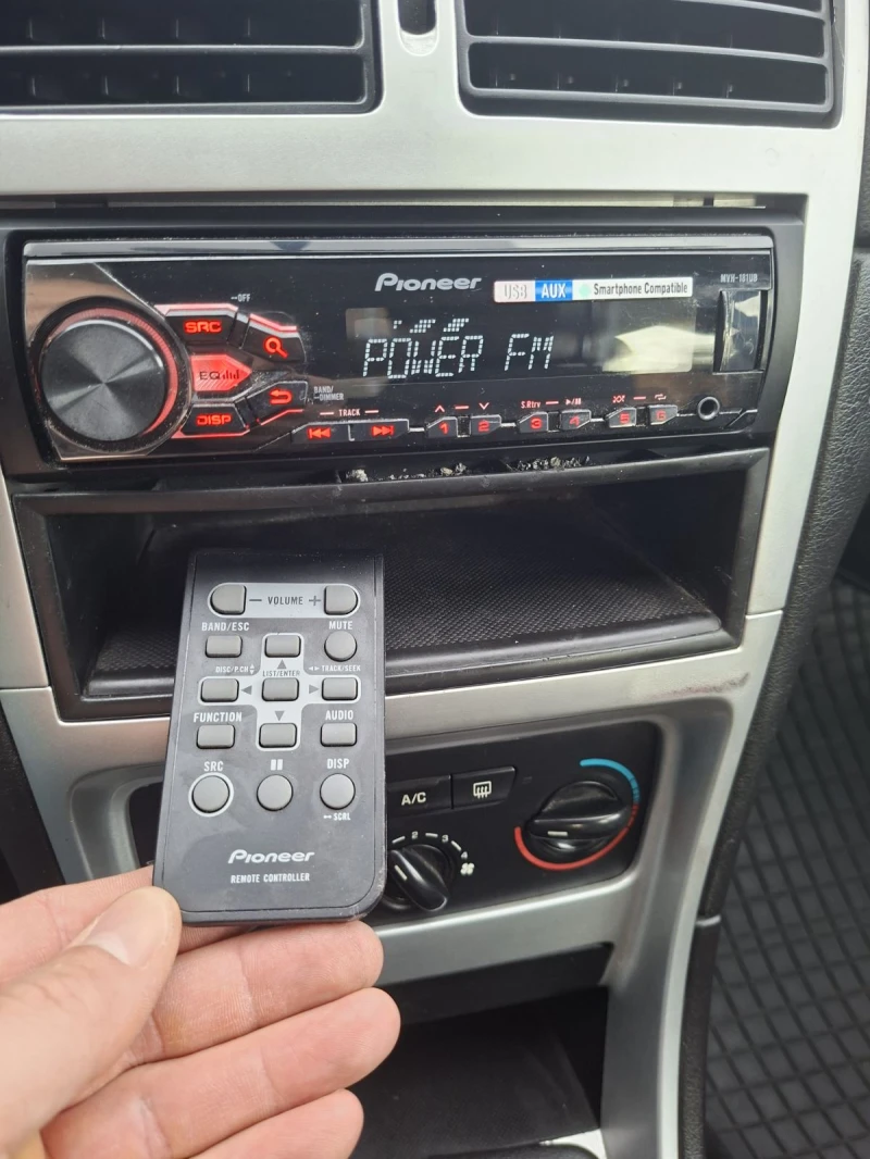 Peugeot 307, снимка 4 - Автомобили и джипове - 52558356