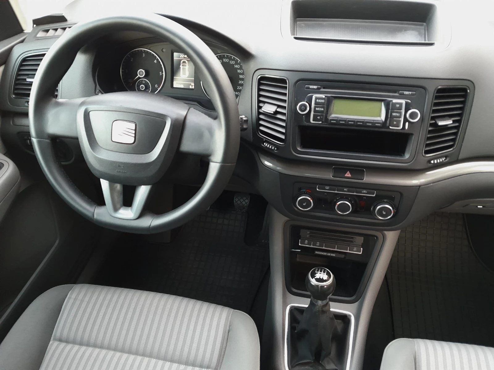 Seat Alhambra 2.0TDI | Mobile.bg — изображение 14
