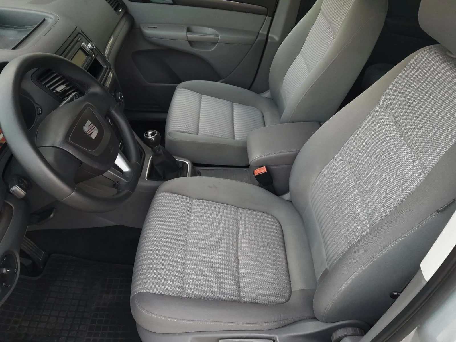 Seat Alhambra 2.0TDI | Mobile.bg — изображение 13