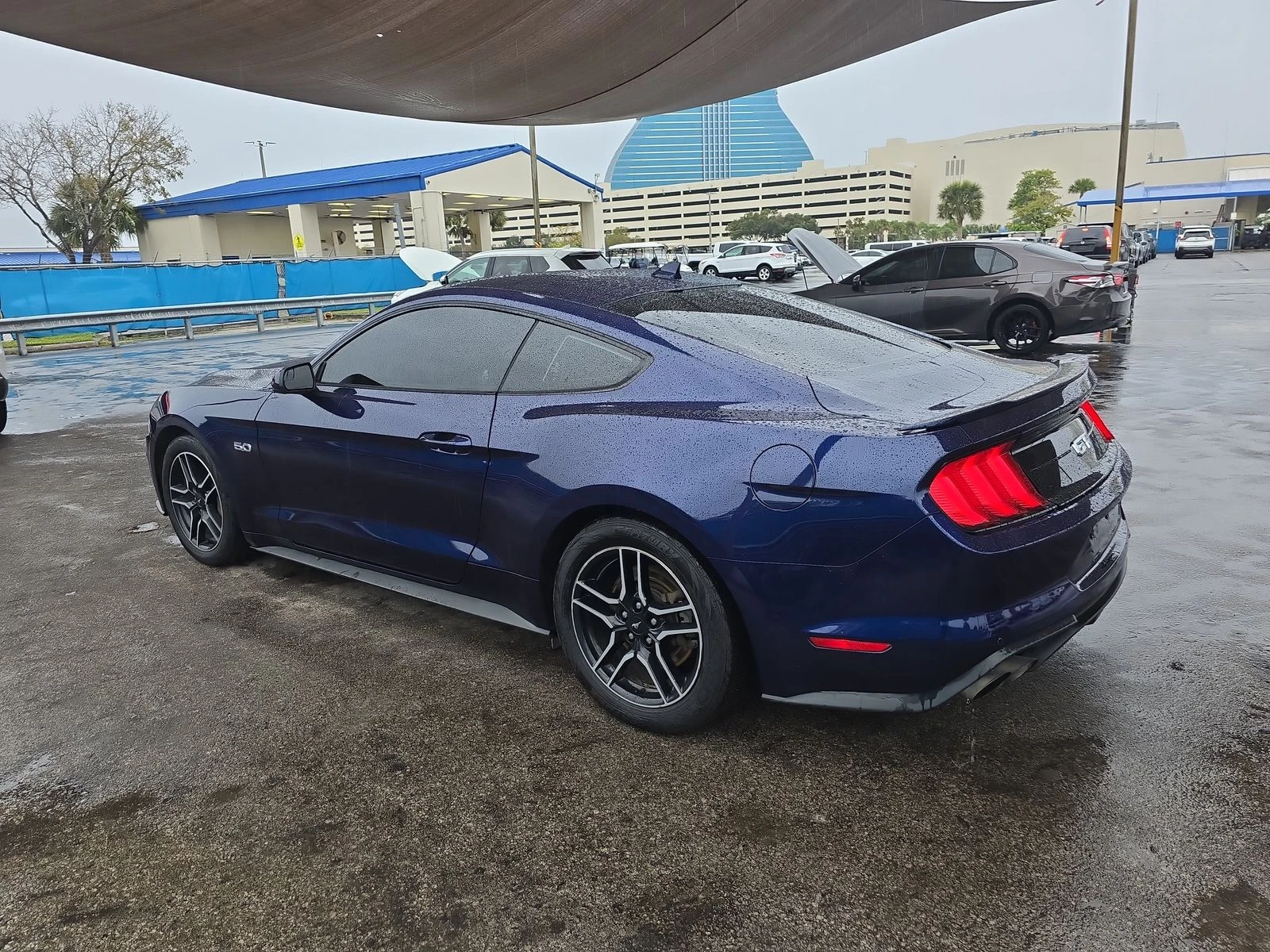 Ford Mustang 5.0* GT* ПОДГРЕВ* КАМЕРА* КЕЙЛЕС*  - изображение 4