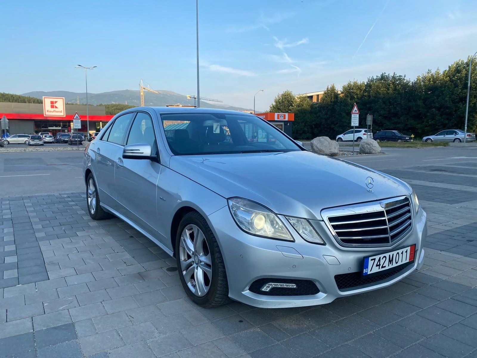 Mercedes-Benz E 350 3.0 CDI 4MATIC - изображение 4