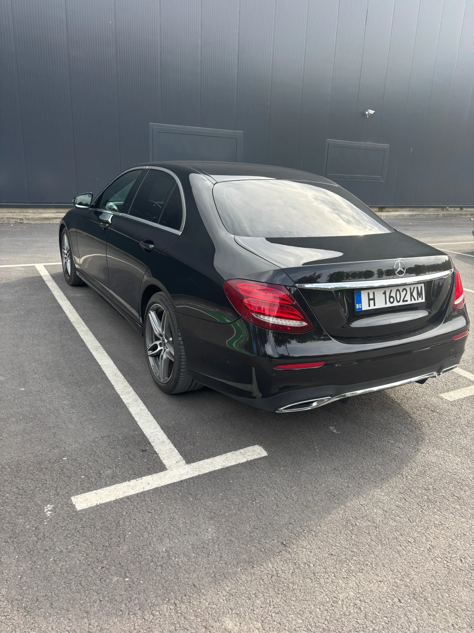 Mercedes-Benz E 220  - изображение 4