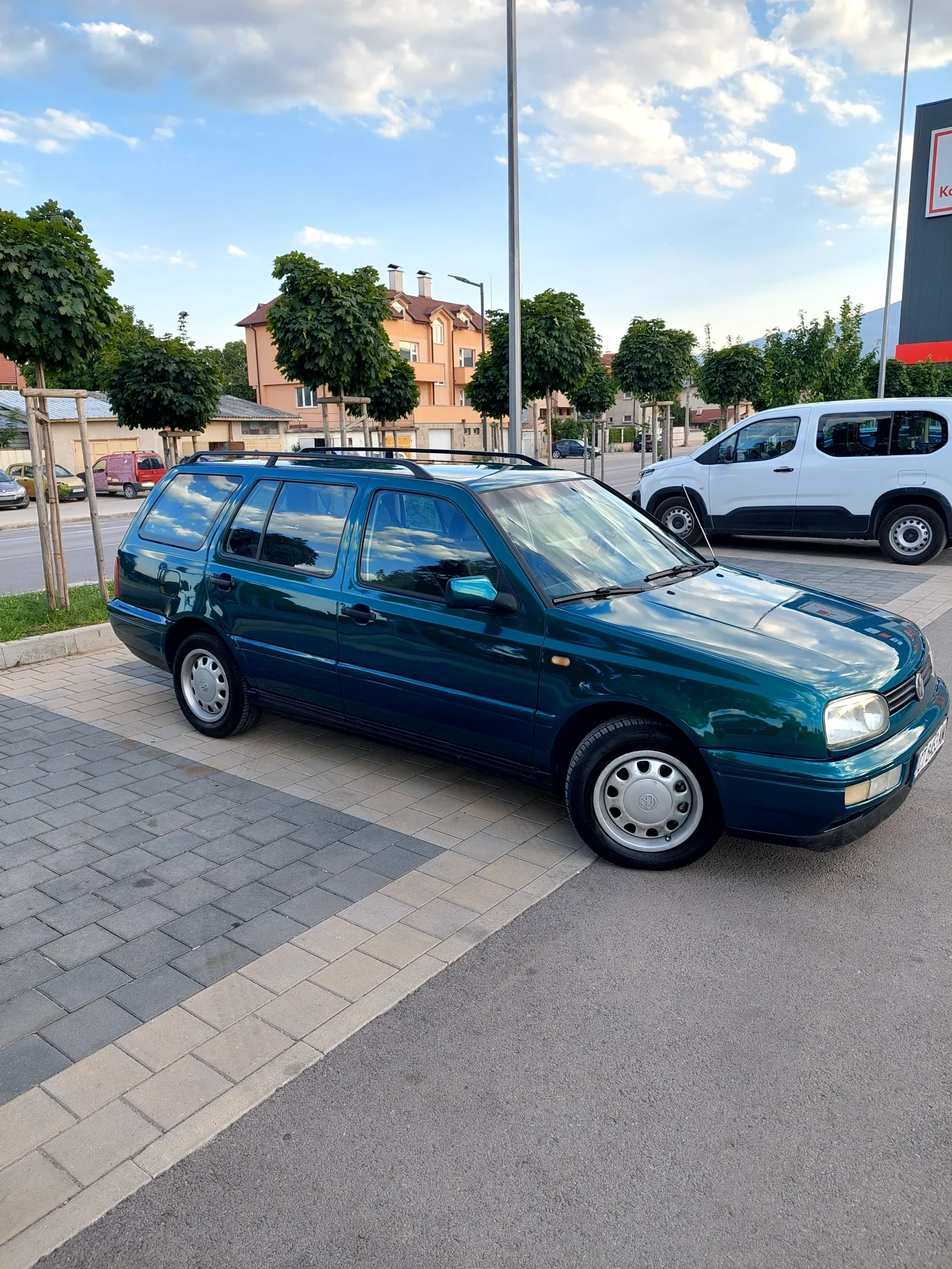 VW Golf 1.8 без ГАЗ ABS, пълен ел.пакет - изображение 8