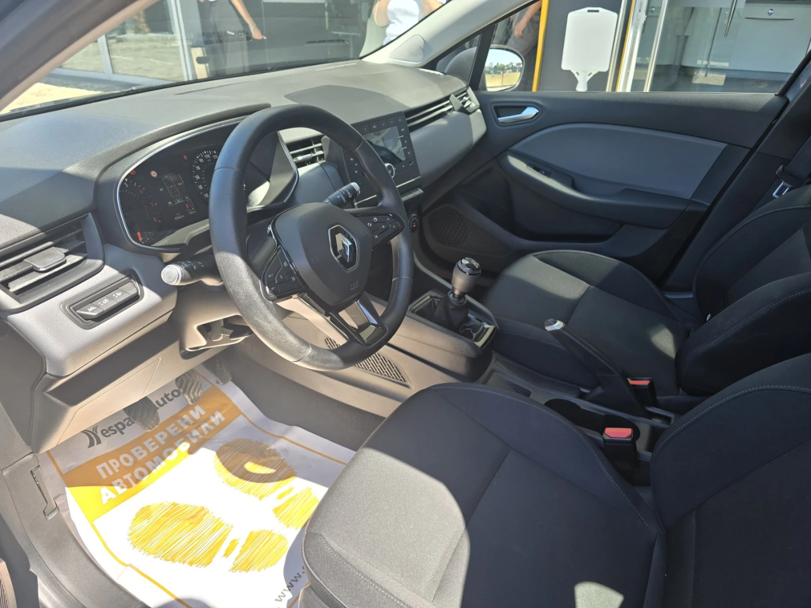 Renault Clio 1.0TCe/ 91к.с./Life - изображение 9