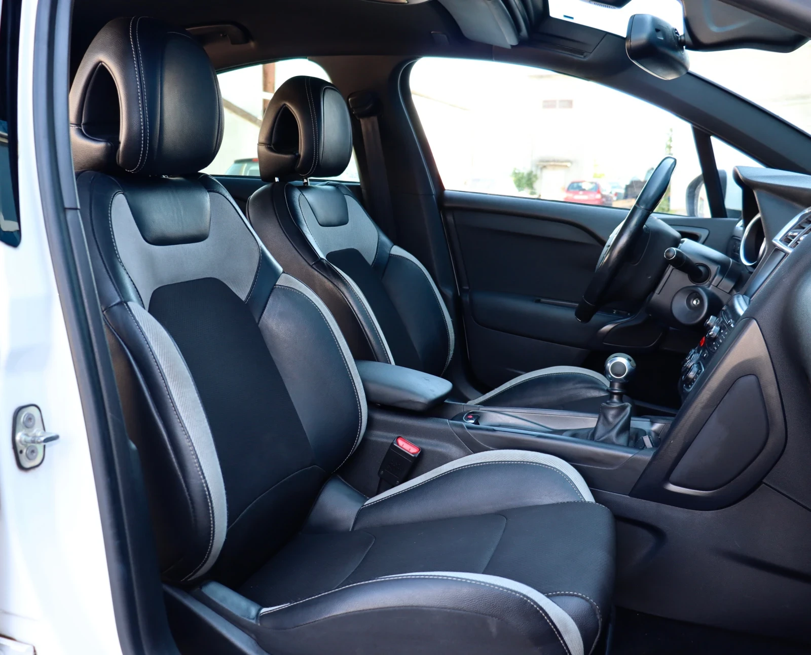 Citroen DS4 1.6 E-HDI NAVI - изображение 7