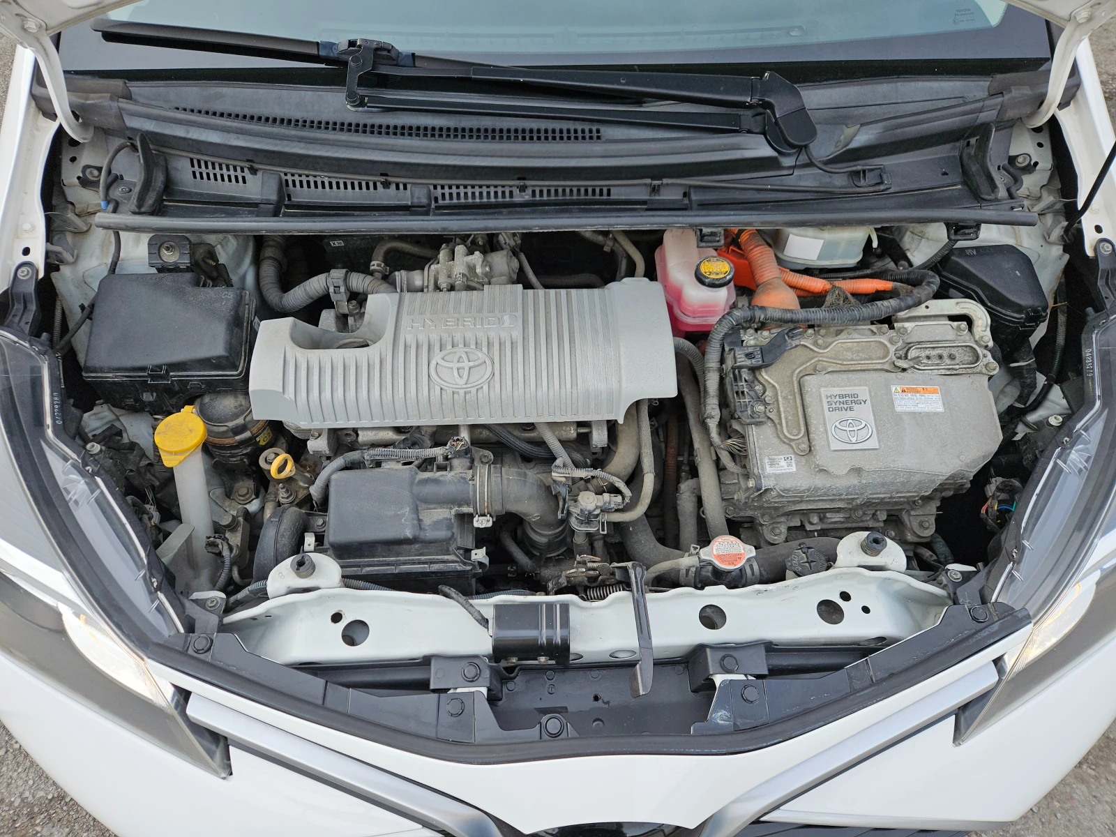 Toyota Yaris 1.5HYBRID/AVTOMAT/������/NAVI/������/EURO 6B/��� | Mobile.bg � ����������� 8