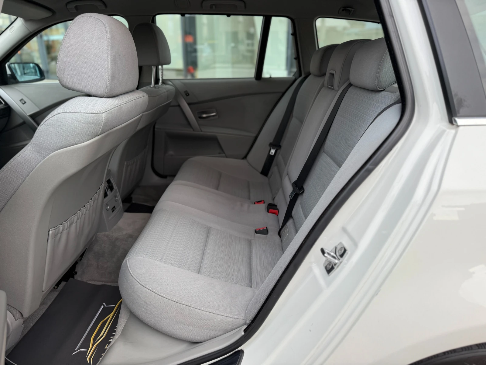 BMW 525 D 163к.с. Автоматик/Подгрев - изображение 8