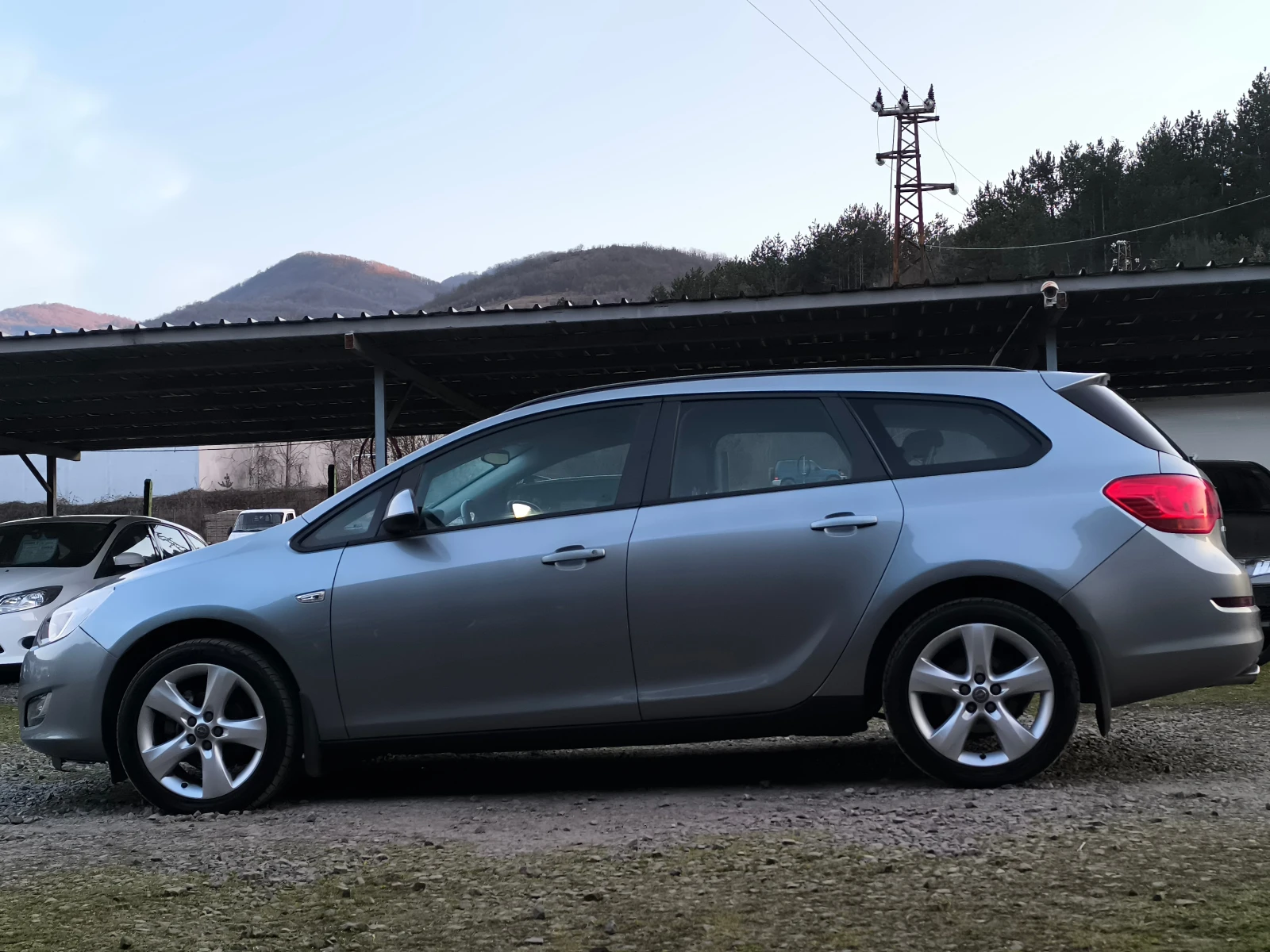 Opel Astra -FACE LIFT-1.4i-120кс-6 скорости-КЛИМАТРОНИК-, снимка 6 - Автомобили и джипове - 53835833