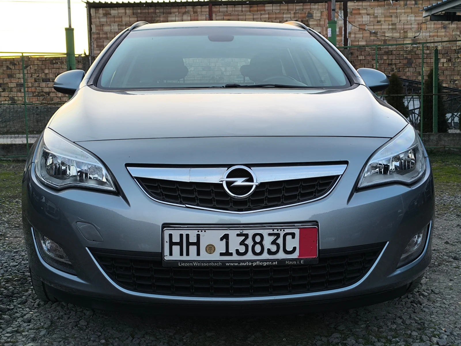 Opel Astra -FACE LIFT-1.4i-120кс-6 скорости-КЛИМАТРОНИК-, снимка 8 - Автомобили и джипове - 53835833
