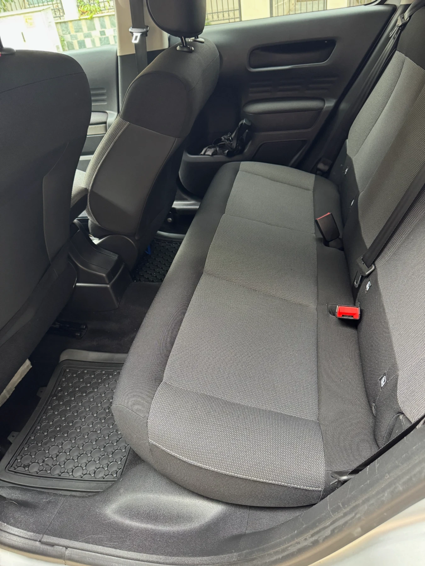 Citroen C4 Cactus, снимка 5 - Автомобили и джипове - 54268494