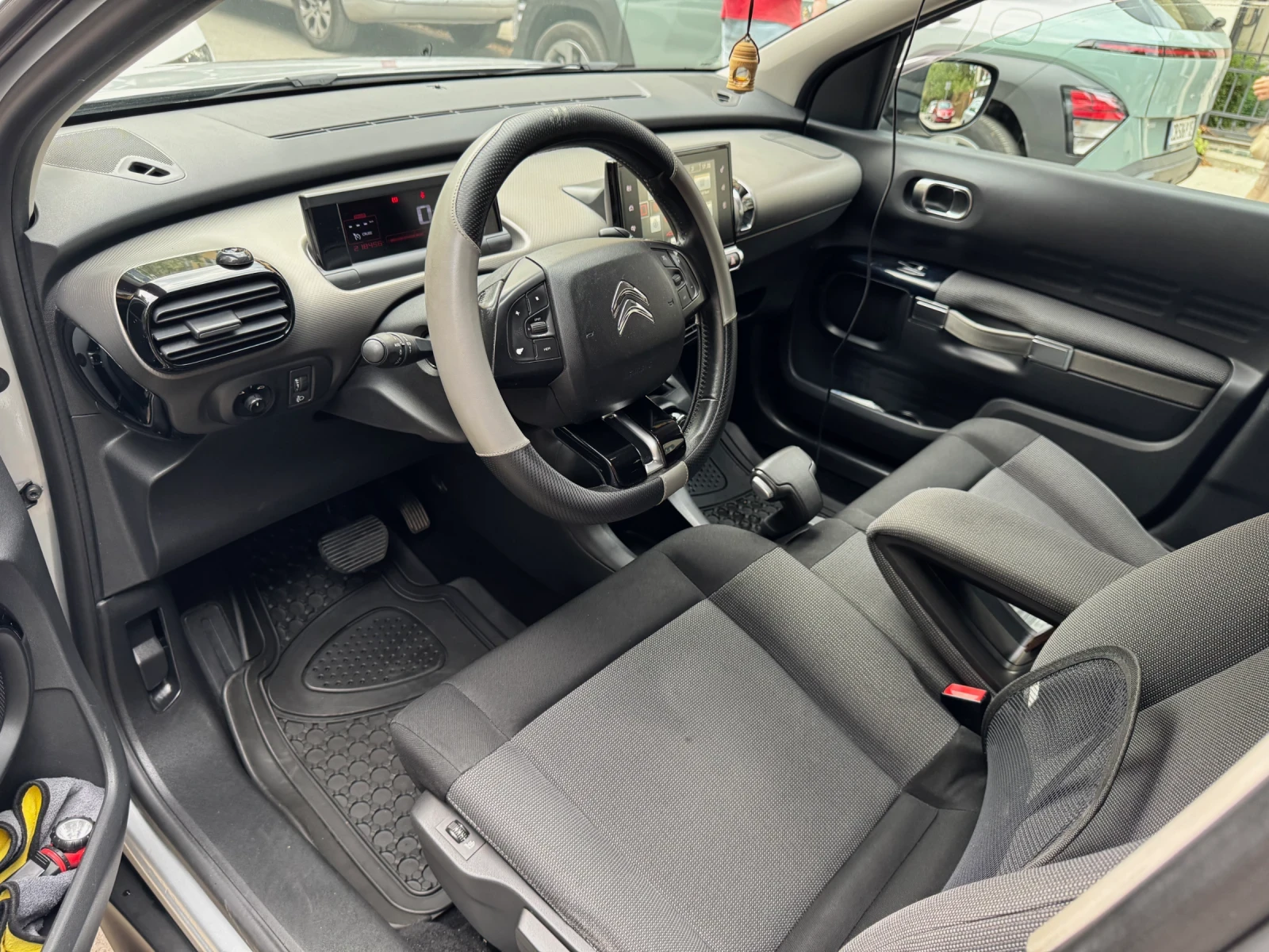 Citroen C4 Cactus, снимка 6 - Автомобили и джипове - 54268494