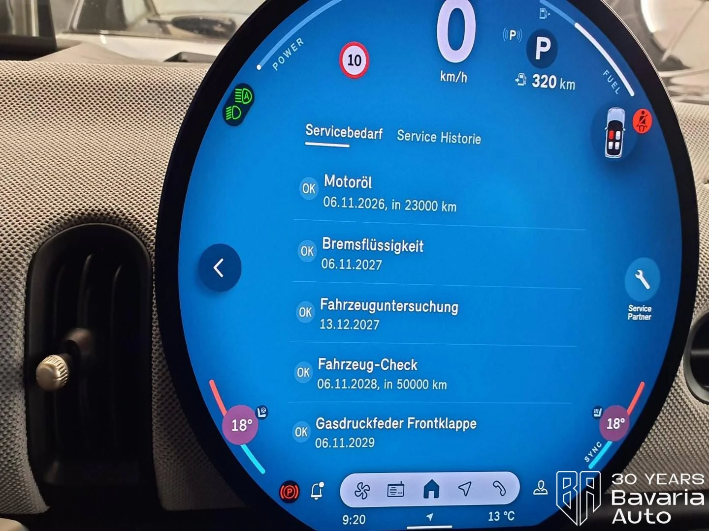 Mini Cooper C 1, 5 Steptronic Favoured Trim, снимка 10 - Автомобили и джипове - 54345289