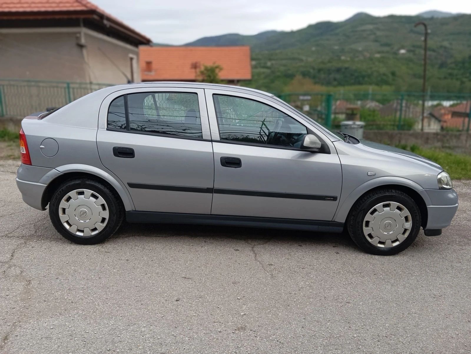 Opel Astra 1.6i 84к.с., снимка 3 - Автомобили и джипове - 54359990