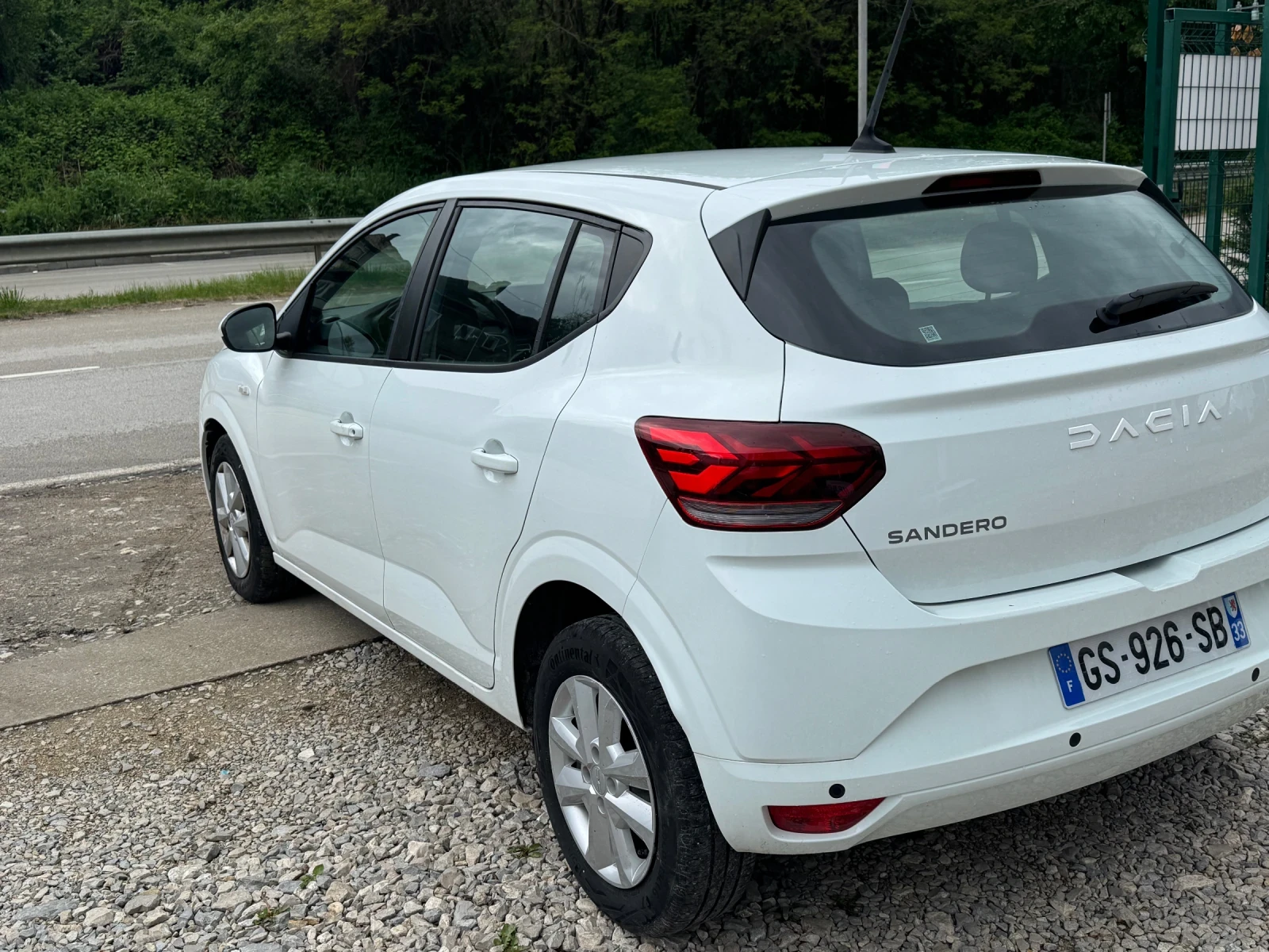 Dacia Sandero 1.0, снимка 6 - Автомобили и джипове - 54490655