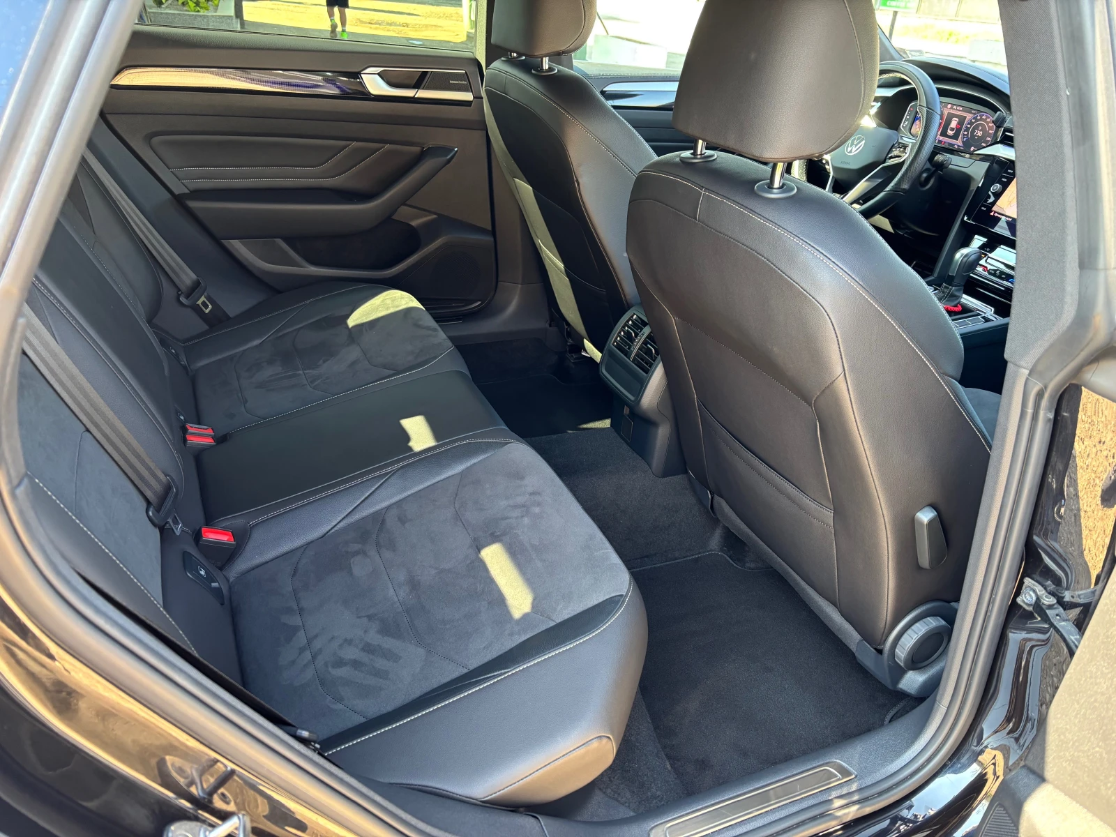 VW Arteon 4 MOTION R Line , снимка 12 - Автомобили и джипове - 54543204