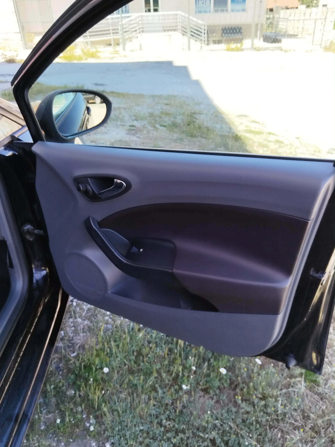 Seat Ibiza, снимка 10 - Автомобили и джипове - 54555313