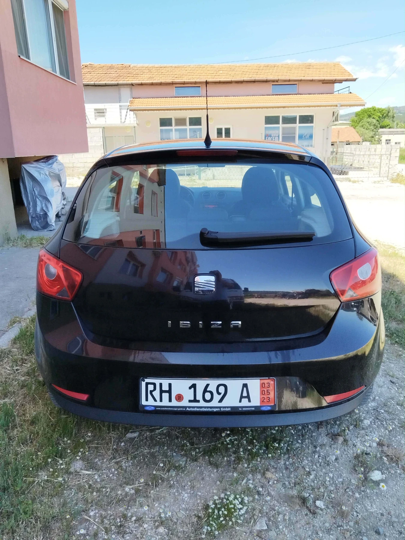 Seat Ibiza, снимка 2 - Автомобили и джипове - 54555313