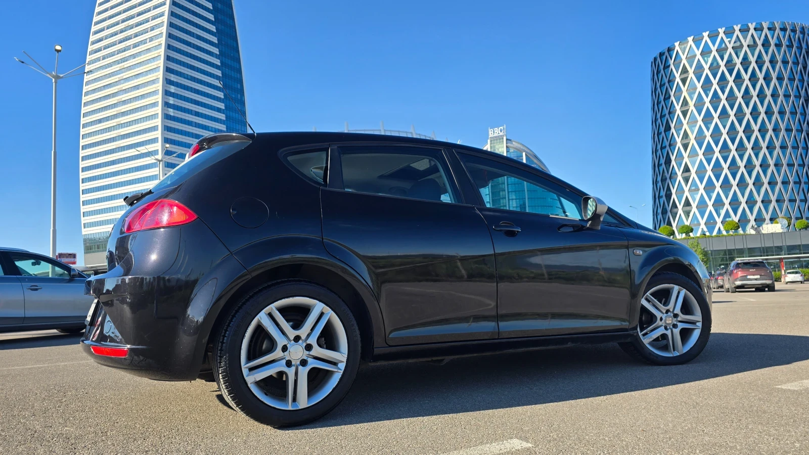 Seat Leon, снимка 6 - Автомобили и джипове - 54600609