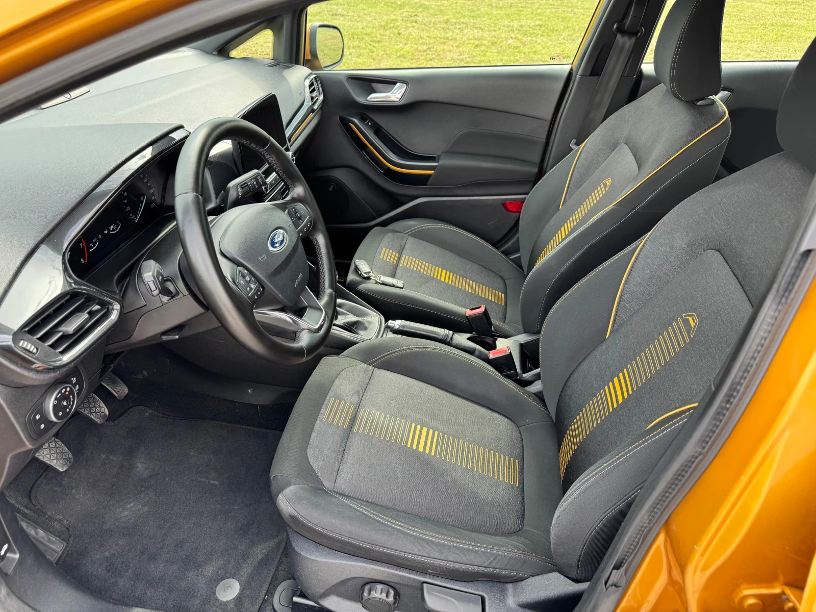 Ford Fiesta 1.0 Turbo Aktiv Top, снимка 13 - Автомобили и джипове - 54855880