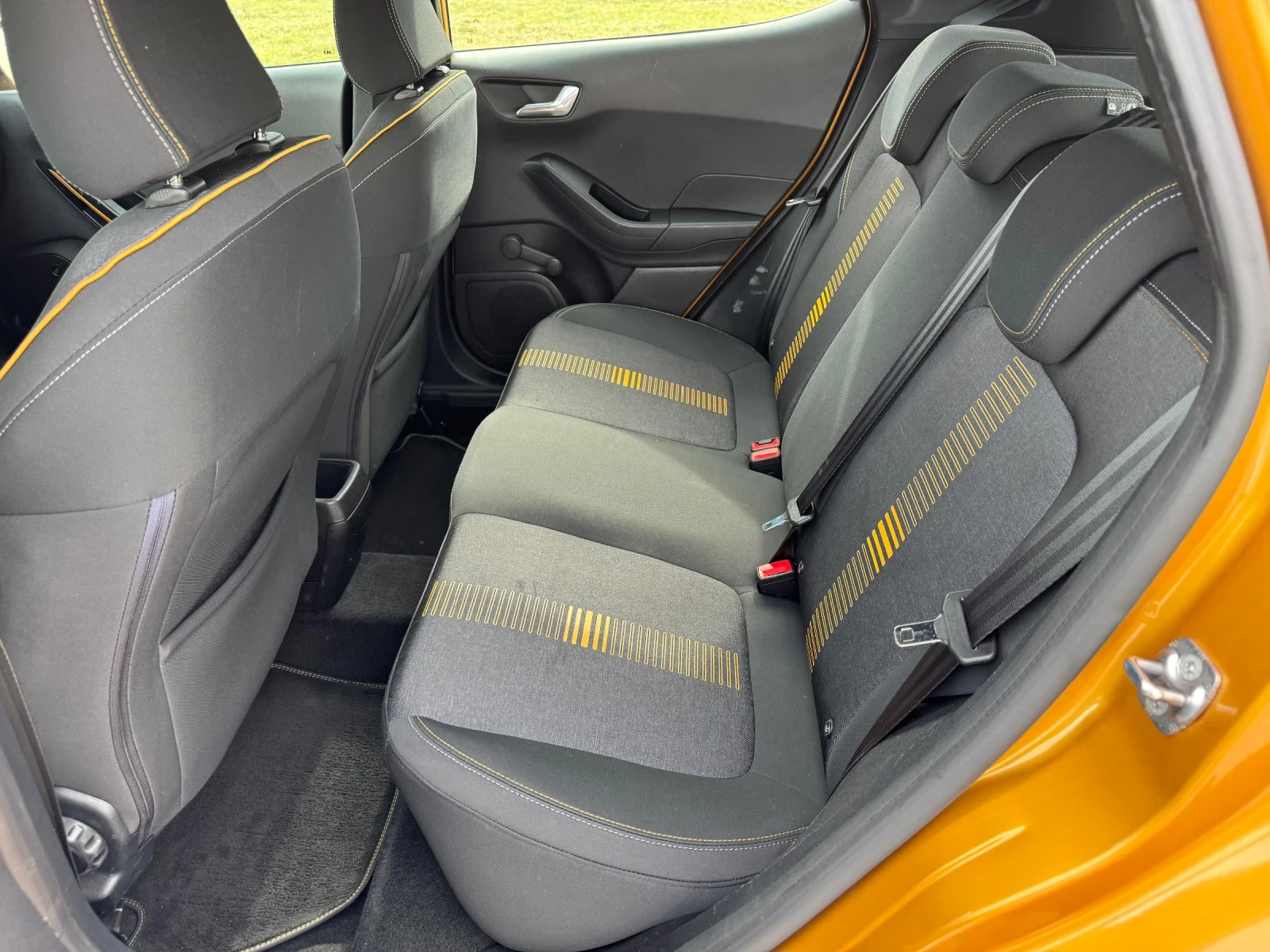 Ford Fiesta 1.0 Turbo Aktiv Top, снимка 12 - Автомобили и джипове - 54855880