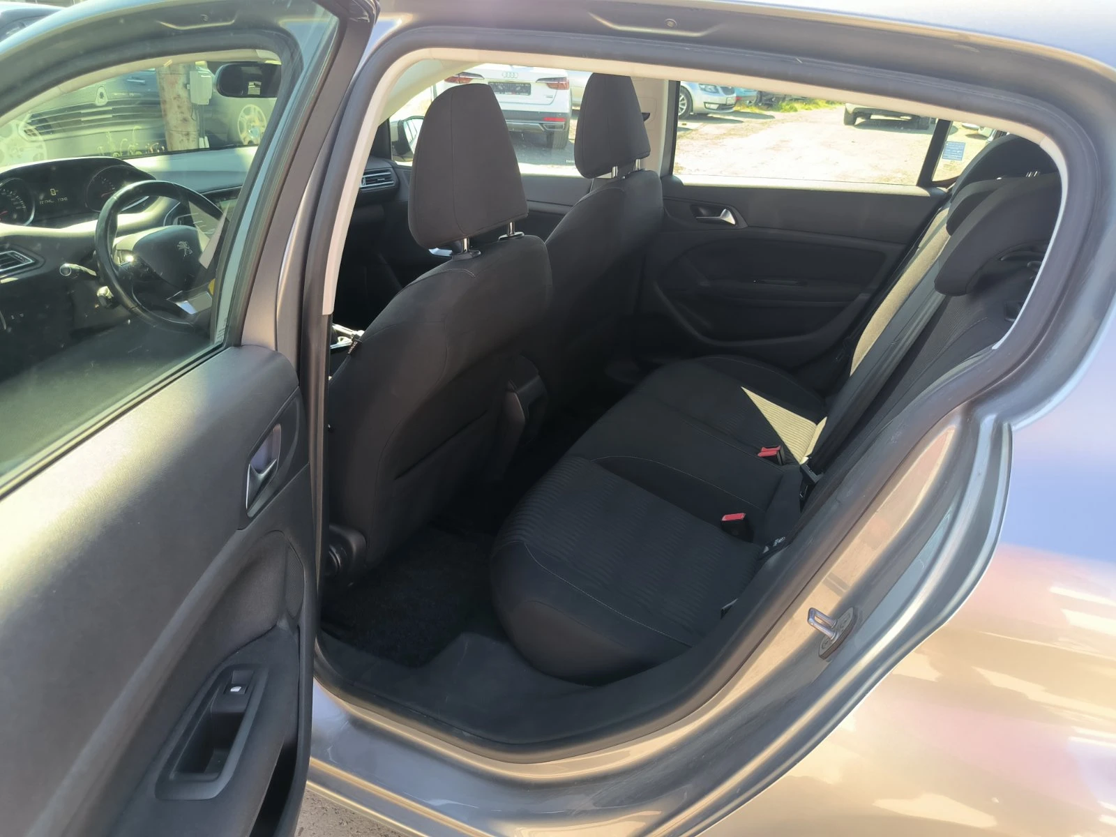 Peugeot 308 1.6d-Navi-6sk-Euro-5B, снимка 16 - Автомобили и джипове - 55377737