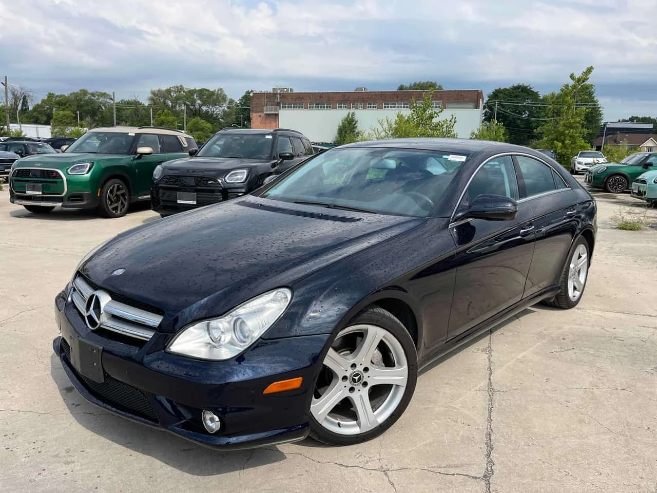 Mercedes-Benz CLS 550 * 5.5L * CARFAX * AMG PACK * ПОДГРЕВ * 