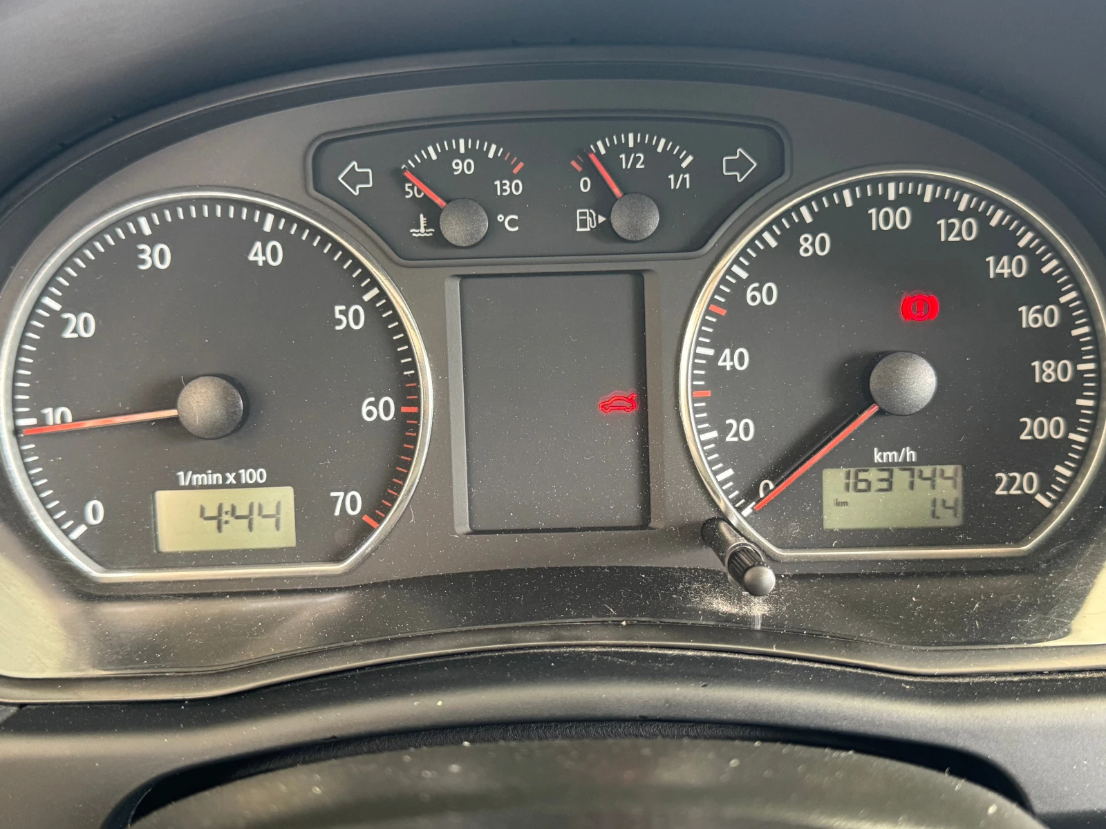 VW Polo CROSS-1.4i, снимка 8 - Автомобили и джипове - 55573318
