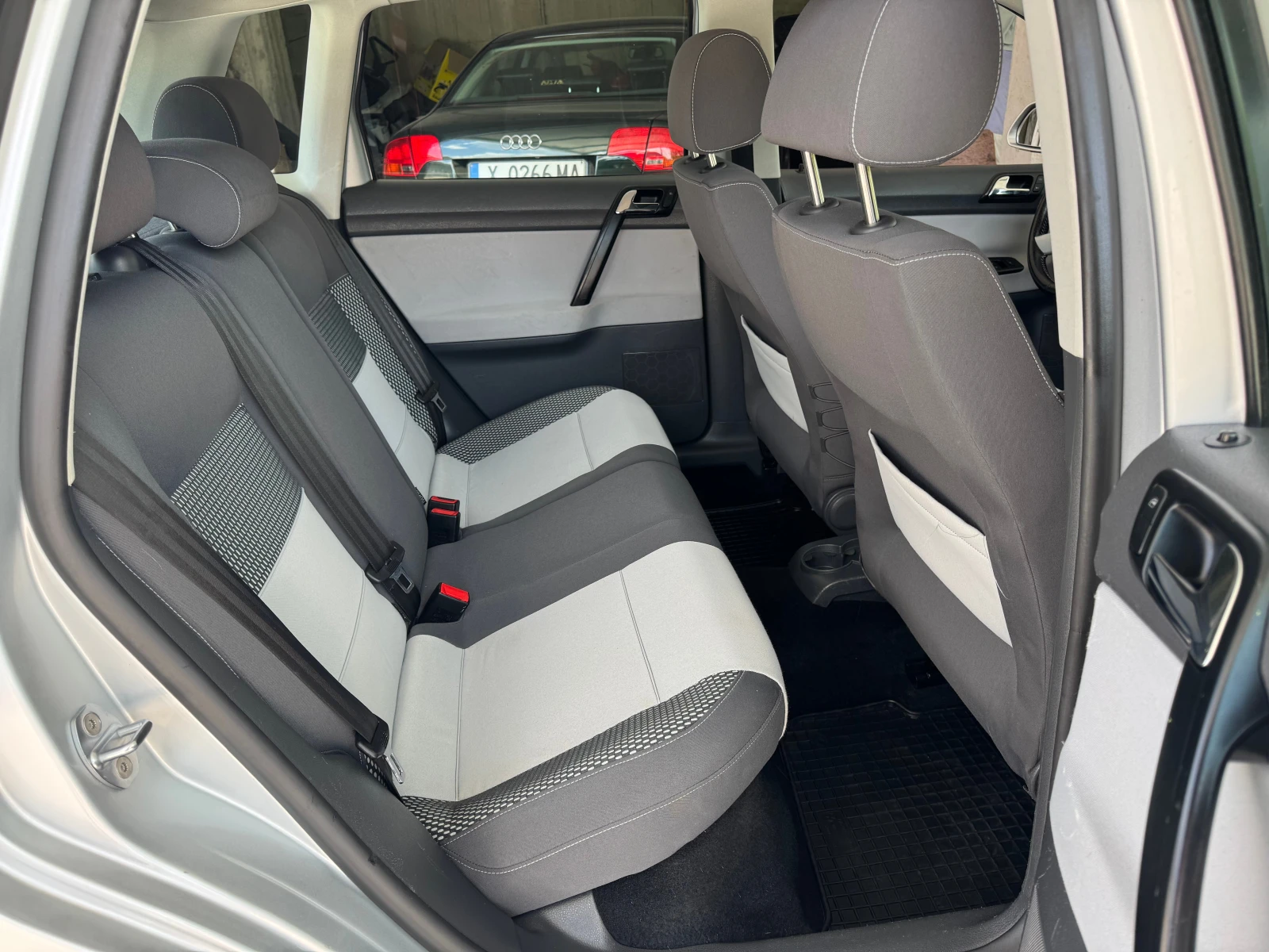 VW Polo CROSS-1.4i, снимка 12 - Автомобили и джипове - 55573318