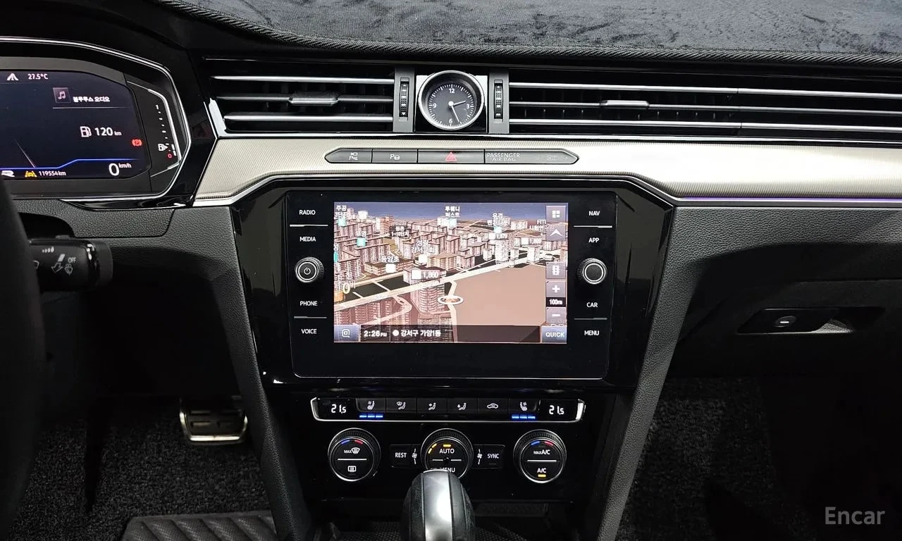 VW Arteon  R LIINE 4Motion / СЕРТИФИКАТ ЗА ОТЛИЧНО КАЧЕСТВО , снимка 14 - Автомобили и джипове - 55924751