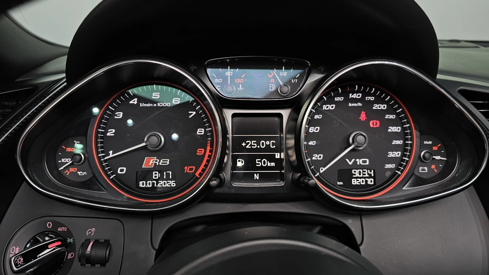 Audi R8 V10* КРАЙНА ЦЕНА, снимка 8 - Автомобили и джипове - 55984086