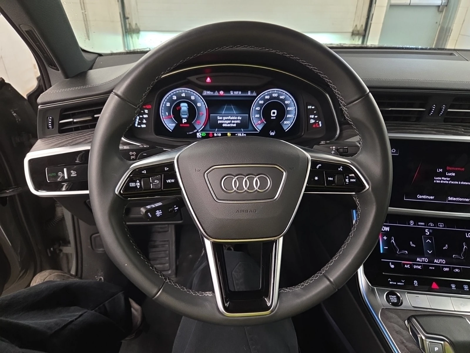 Audi A6 * Progressiv * CARFAX * ОПЦИЯ ЗА ФИНАНСИРАНЕ, снимка 16 - Автомобили и джипове - 56066660