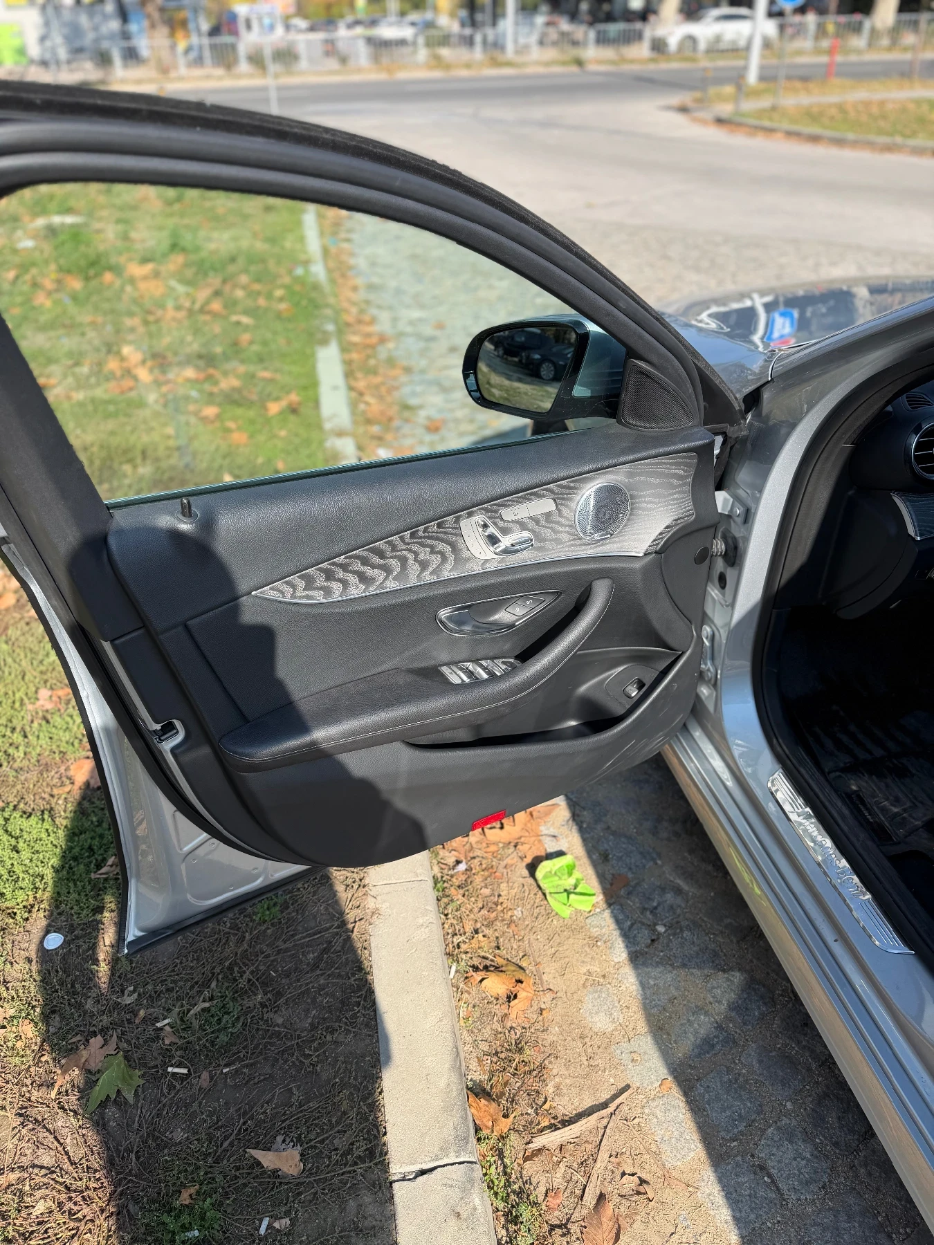 Mercedes-Benz E 350, снимка 5 - Автомобили и джипове - 56654185